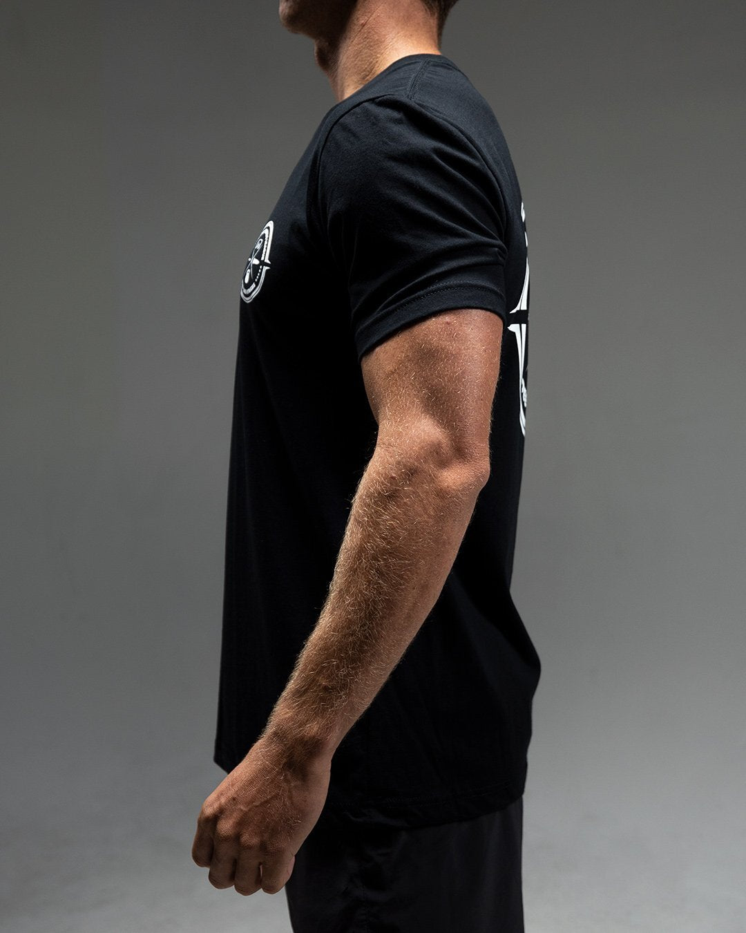 DEF x UTL TEE - Black-SQ0737077